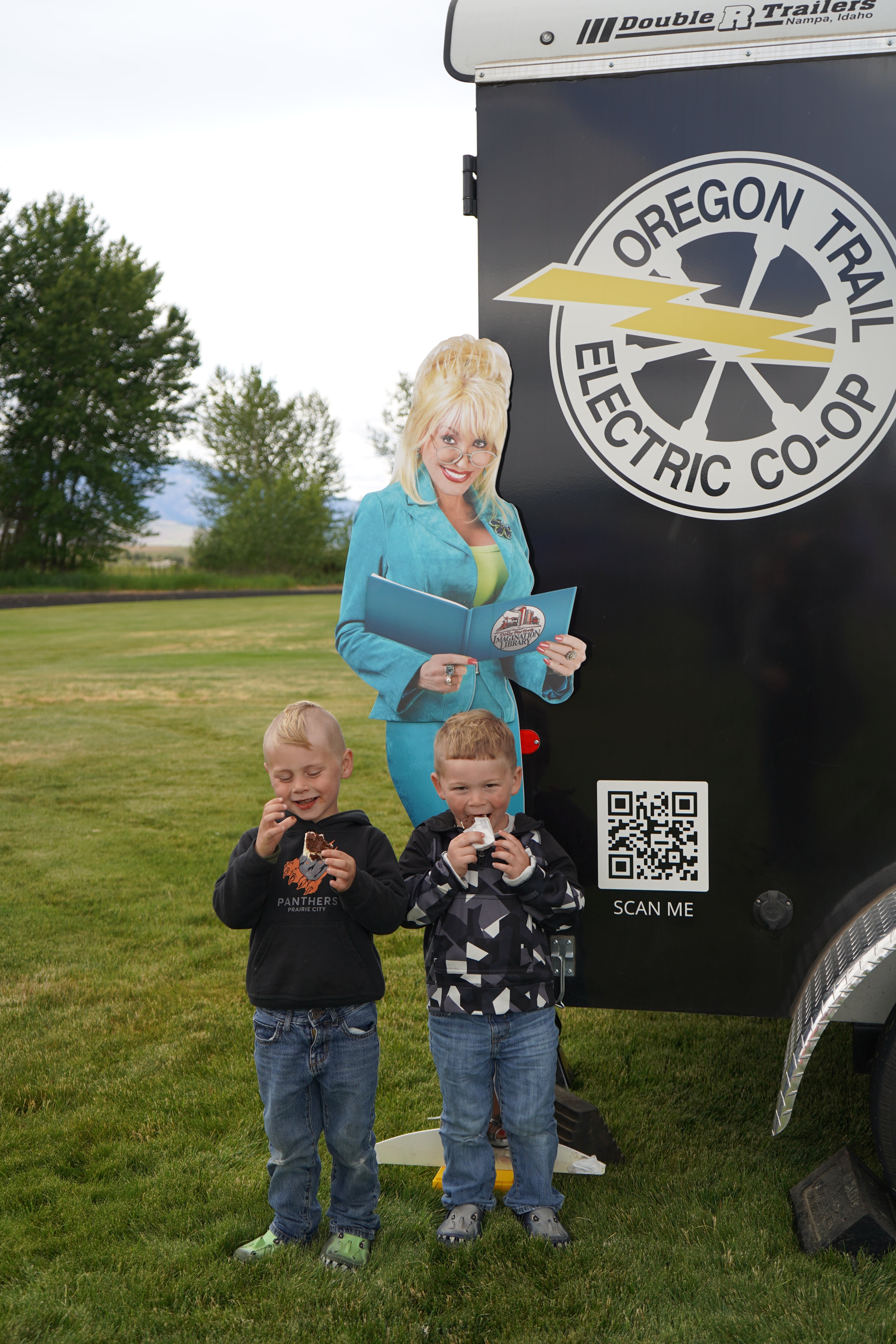 Happy Enjoyers of Ice Cream and Dolly Parton's Imagination Library!